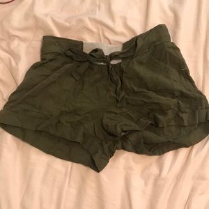Comfy olive green shorts